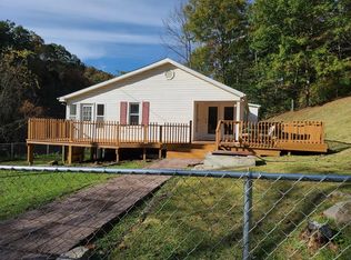 149 Cleressa St, Cedar Bluff, VA 24609