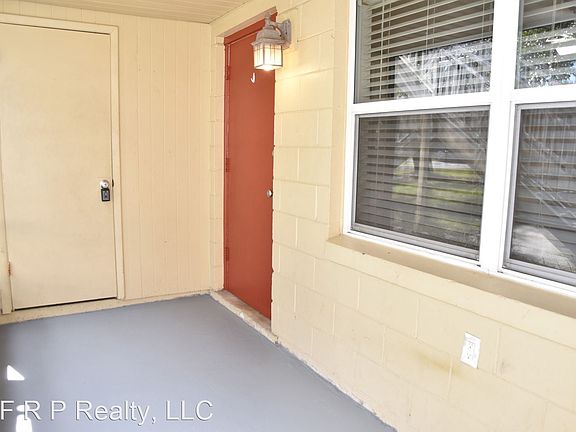 4th image of 700 E Airport Blvd APT E2
