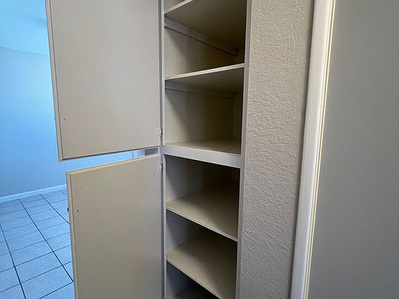 5th image of 2320 Grove Ave #13