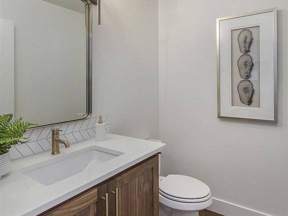 5th image of 2465 Brodie Ln