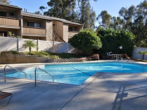 3rd image of 9869 Caminito Marlock APT 17
