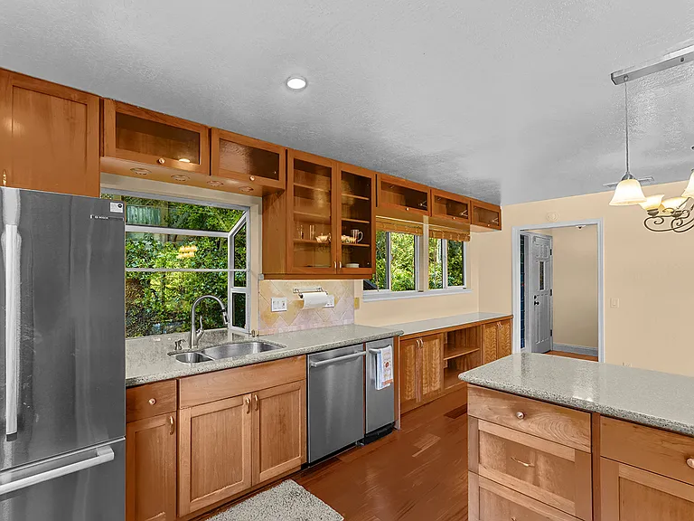 12 White Oak Dr — Photo 7