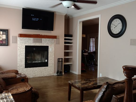 5th image of 915 N Cimarron Hl