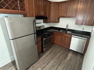 2300 Harriet Ave., Minneapolis, MN 55405