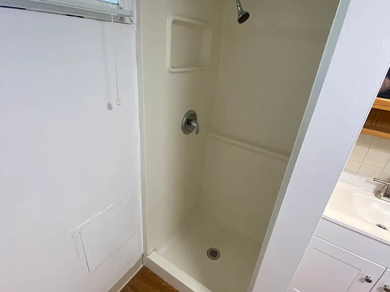 1 N Summit St #4 — Photo 11