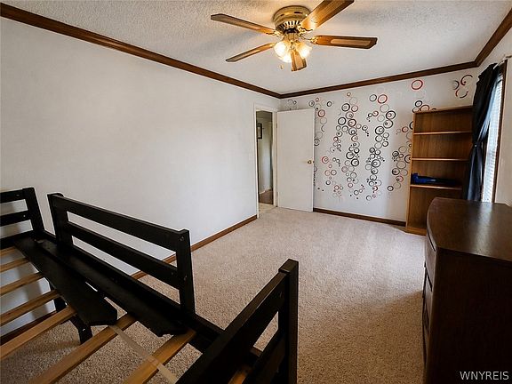 5th image of 447 Gold St