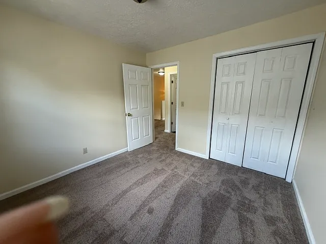 Sleepy Hollow Townhomes — Photo 33