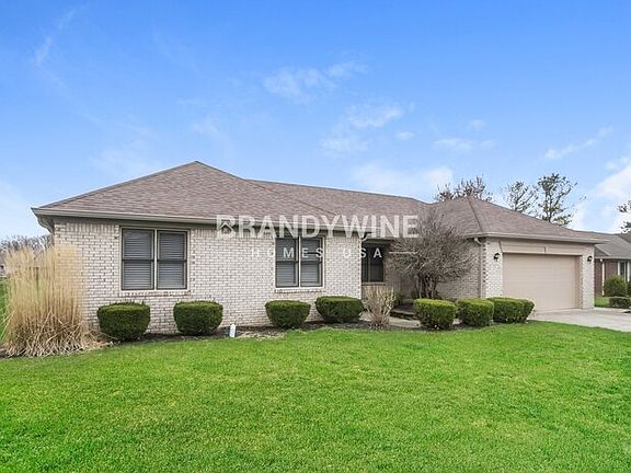 3rd image of 771 Tamarack Dr
