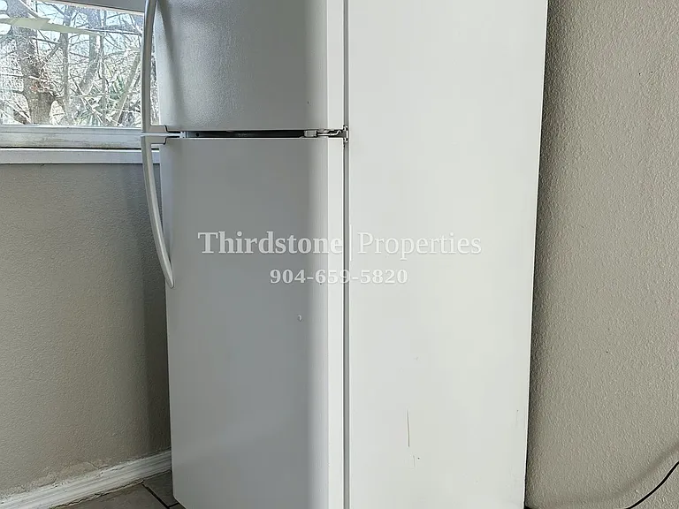1437 W 26th St #4 — Photo 6