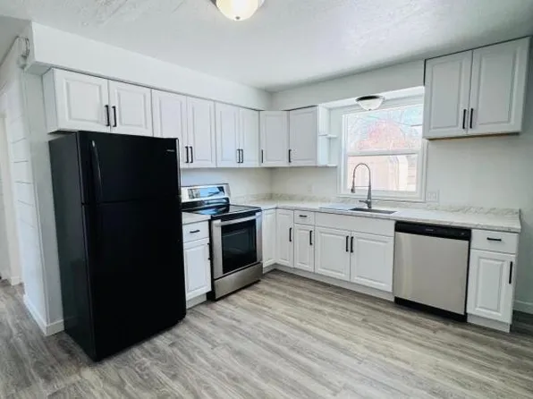 1805 Avocet Dr, Ammon, ID 83406