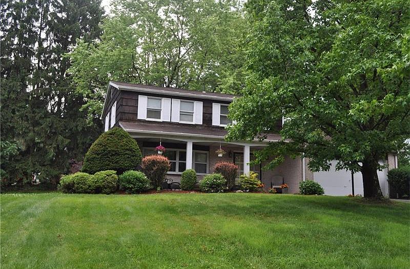 1st image of 224 Edgewood Dr