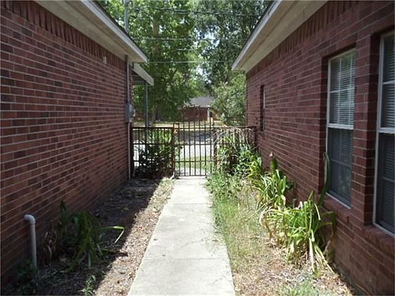 5th image of 602 Granberry St