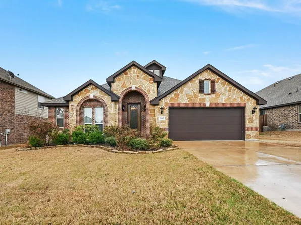 905 Foxtail Dr, Mansfield, TX 76063