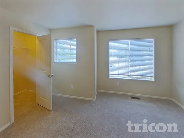 2528 Gilpin Ave — Photo 6