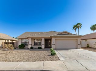 2085 E SMOKE TREE Road, Gilbert, AZ 85296