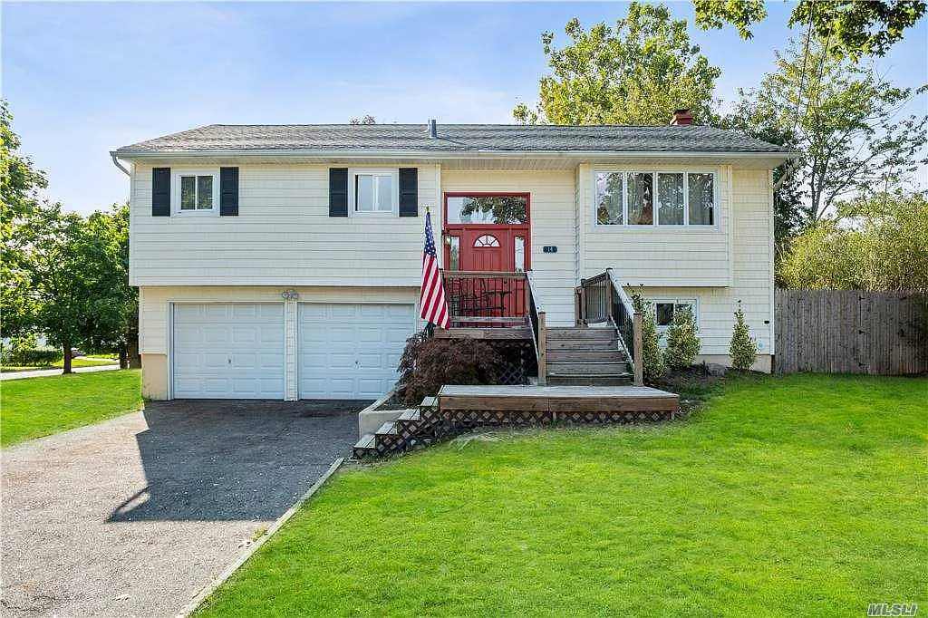 14 Catherine Dr photo 1