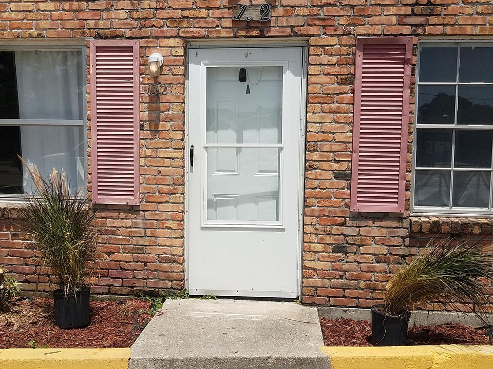 1st image of 132 Rosalie Dr APT A