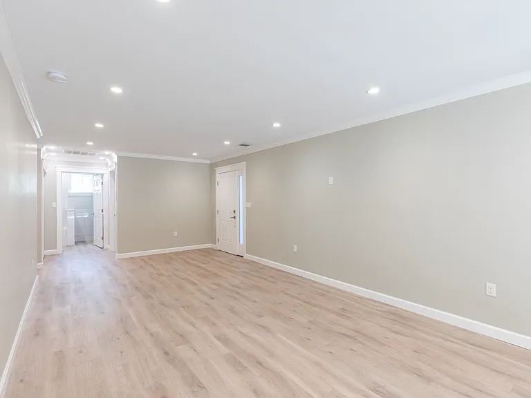 1032 Pueblo Ave #A — Photo 11