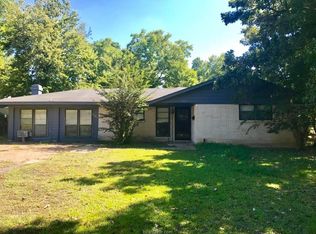 206 Moore St, Navasota, TX 77868