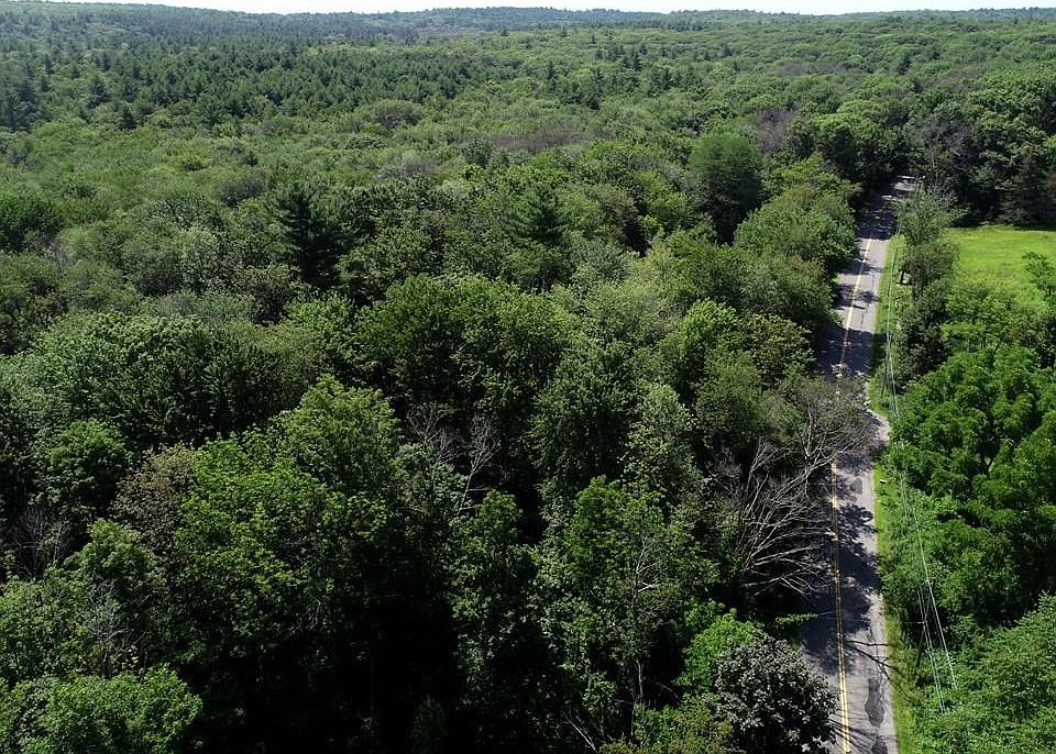 2nd image of 211 Mile Hill Rd