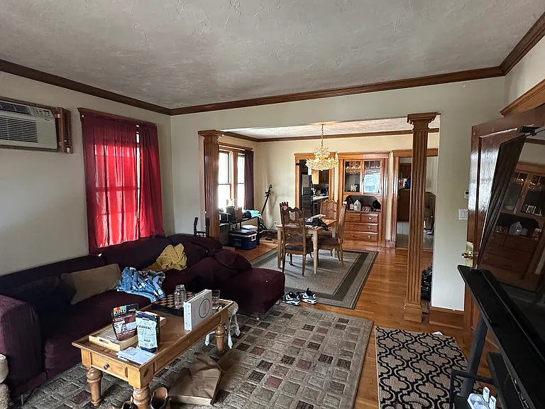 264 Market St — Photo 5