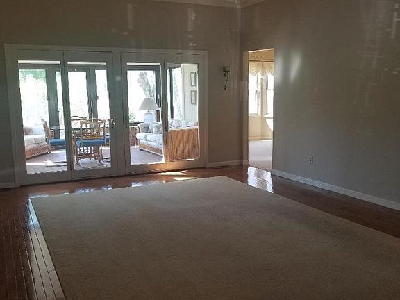 2nd image of 2814 Kimwood Dr