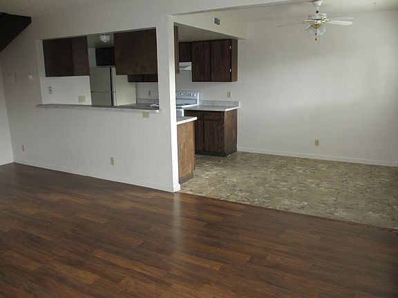 2nd image of 621 Saginaw St #13