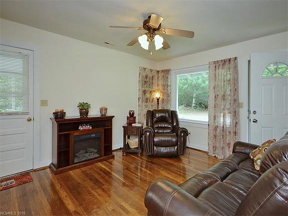 5th image of 80 Fairview Hts
