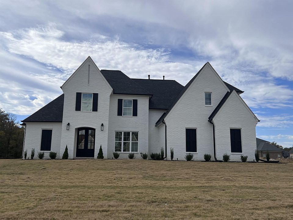 2nd image of 480 Cambridge Cv Lot 207