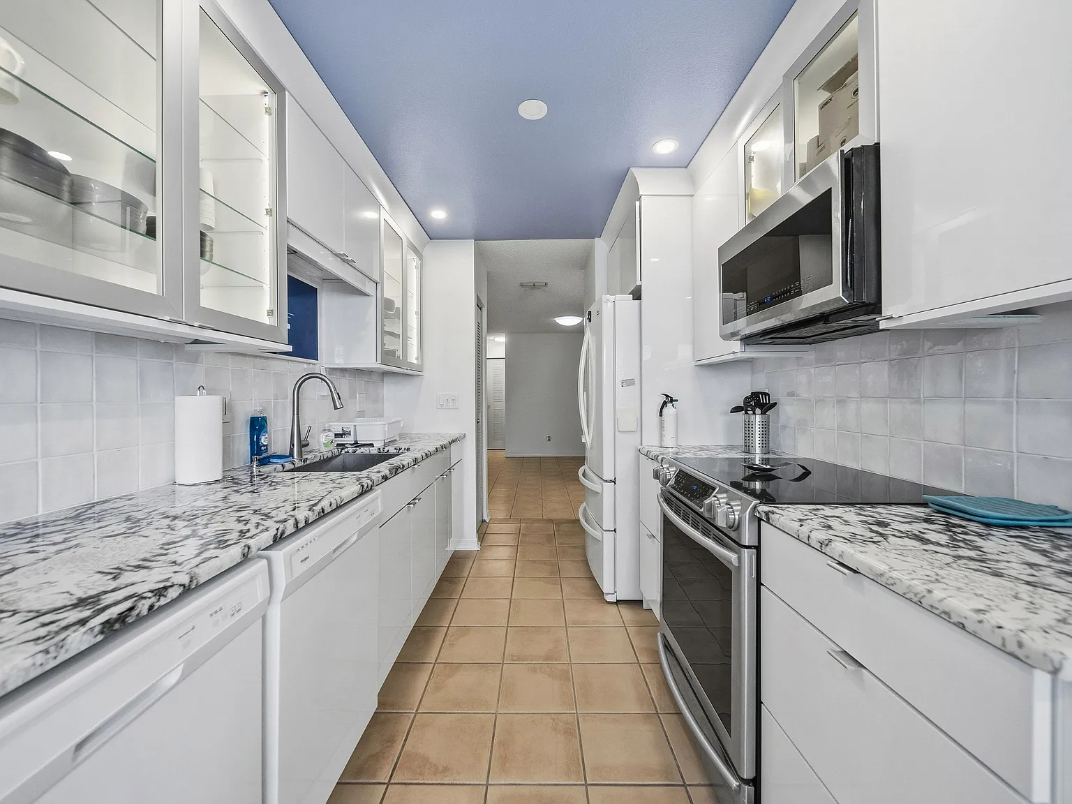 4 bed, 2.0 bath, 1401 sqft, $910 — Photo 4