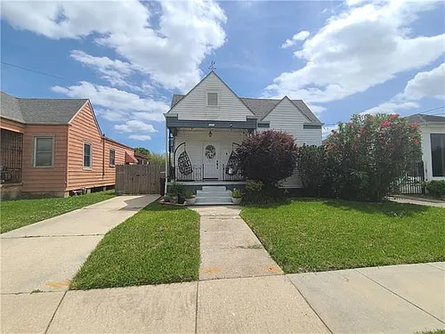 1920 Brutus St Photo 1