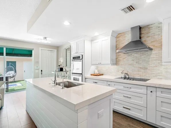244 Grenada Drive, Jupiter, FL 33458
