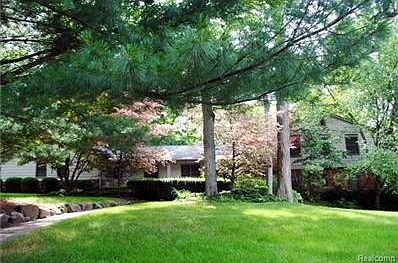 1st image of 32576 Robinhood Dr