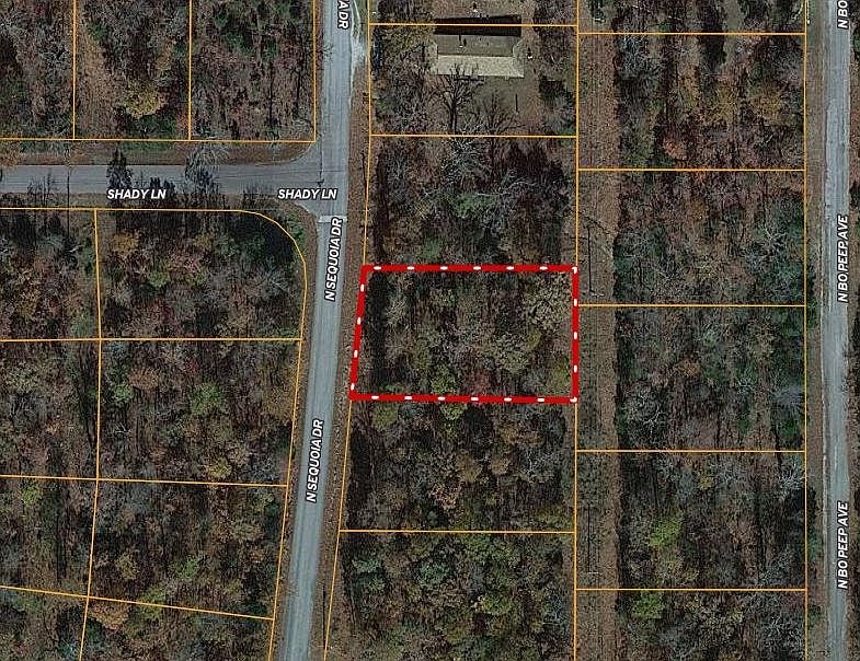 2nd image of 608 N Sequoia Dr