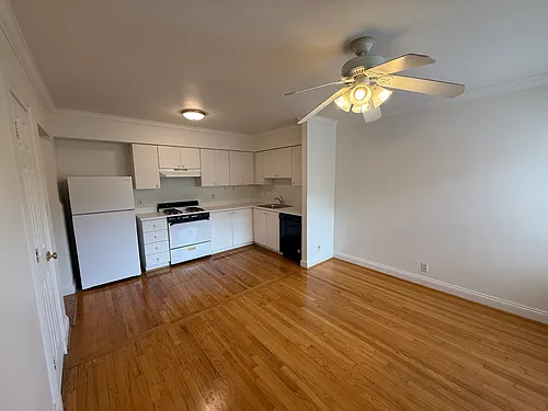 Floor plan Unrenovated Studio