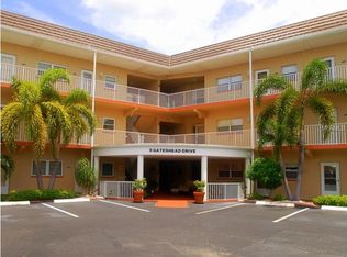 5 Gateshead Dr APT 102, Dunedin, FL 34698