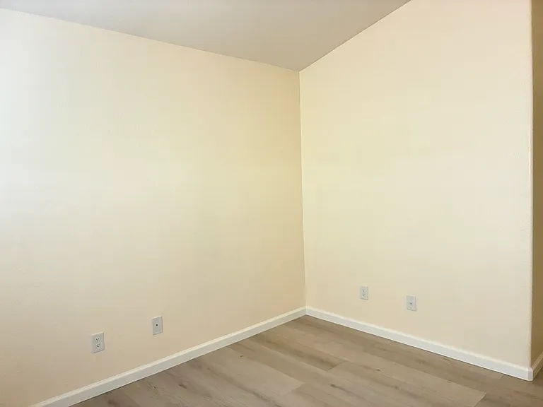 688 Pansy Pl — Photo 17