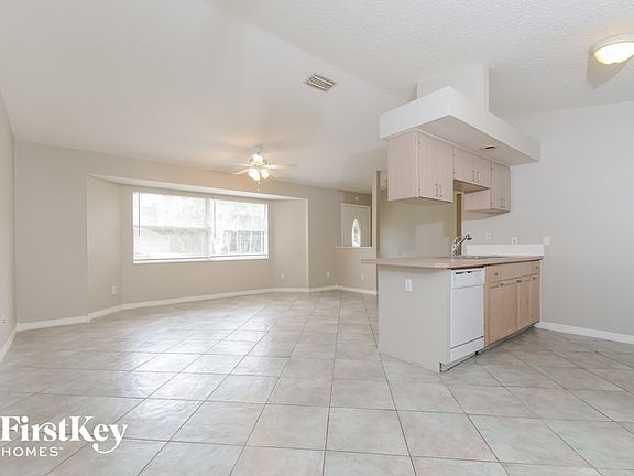 3rd image of 3377 N Salford Blvd