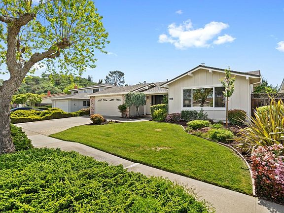 2nd image of 5835 Pilar Ct