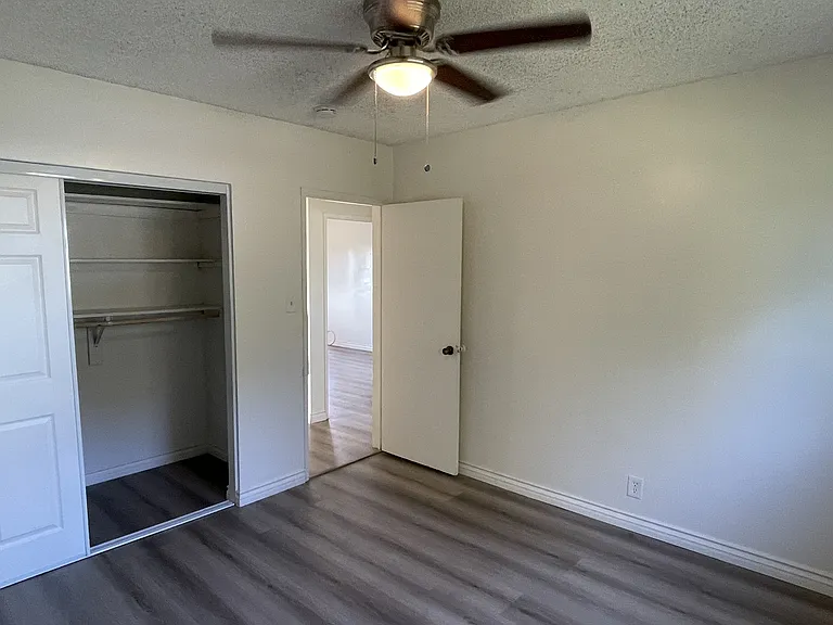 7732 Chapman Ave #6 — Photo 24