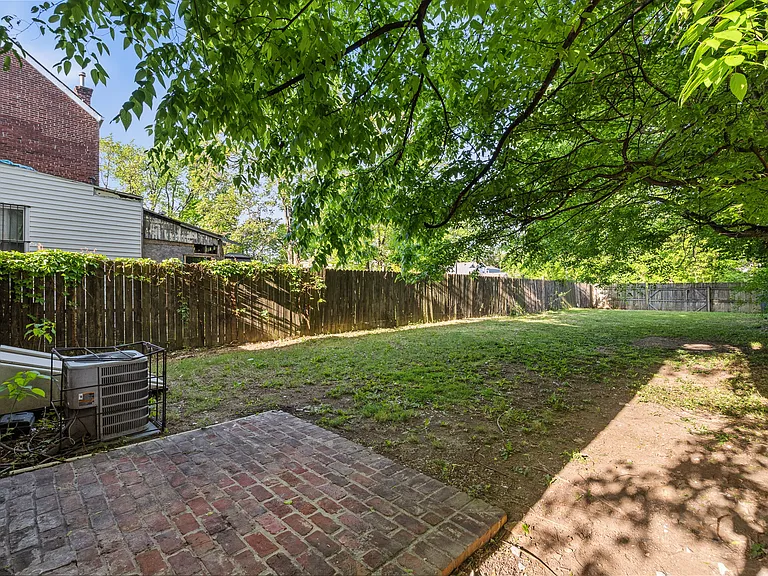 906 S Shelby St — Photo 27