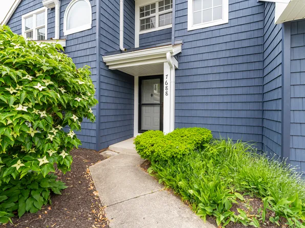 7688 Harbour Isle, Indianapolis, IN 46240