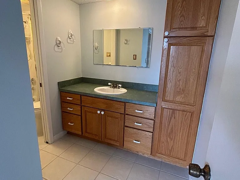 2135 N Courtenay Pkwy #F244-F244-F244 — Photo 5