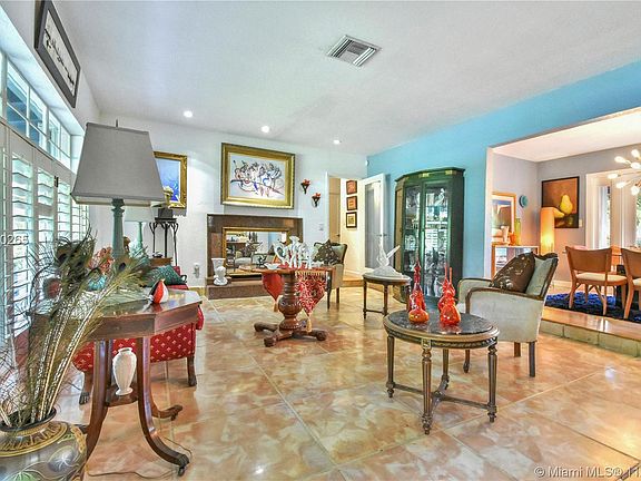 5th image of 34 De Leon Dr
