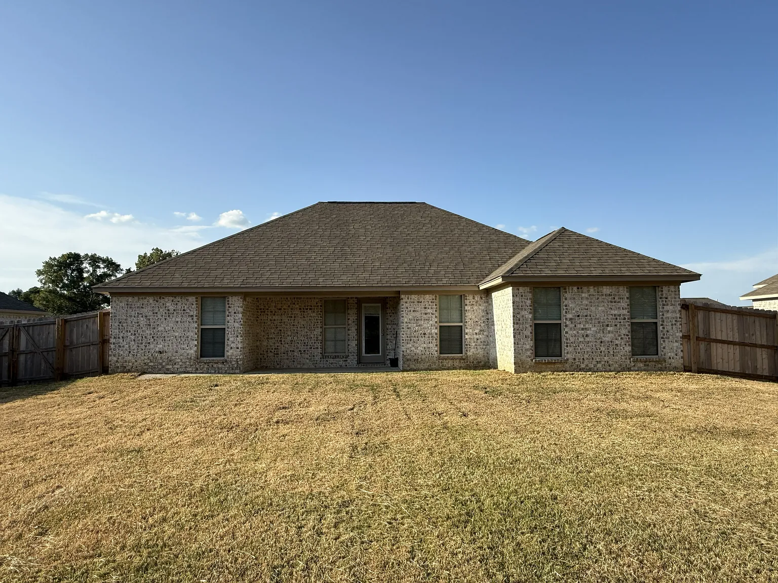 3 bed, 1505 sqft, $2,300 — Photo 3