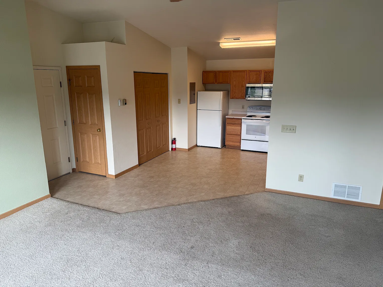 3505 Fallon St — Photo 3