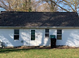 109 Edgehill Ave, Creve Coeur, IL