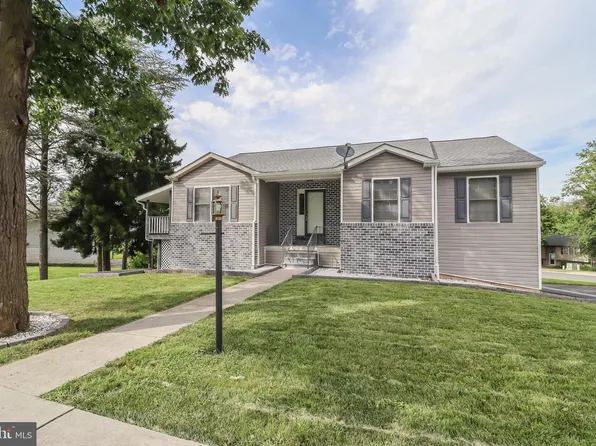 75 S Poplar St, Manchester, PA 17345
