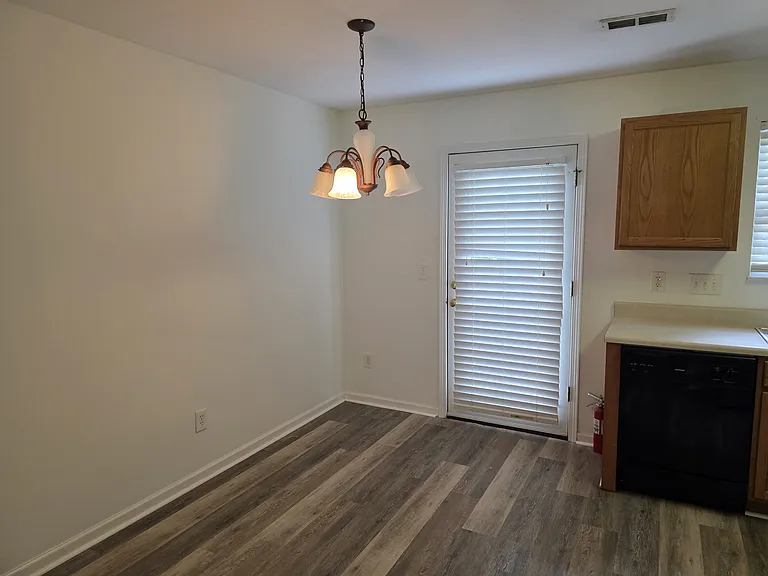 4823 Poplar Crest Way — Photo 8