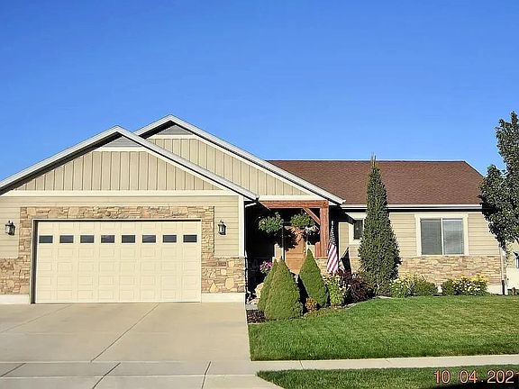 2nd image of 1022 E Old Mill Dr